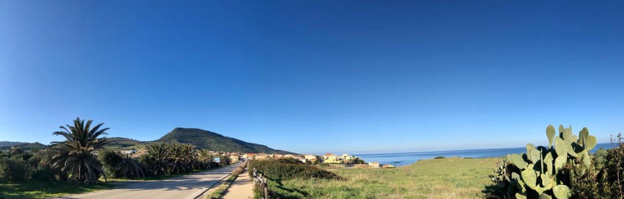 Apartment Tramonto Sea-Front Valledoria  Εξωτερικό φωτογραφία