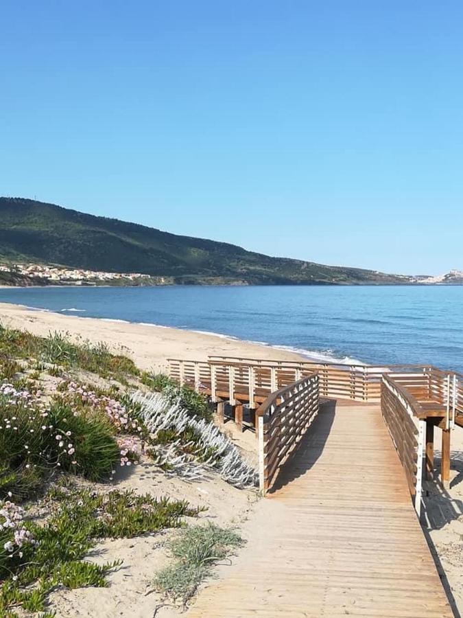 Apartment Tramonto Sea-Front Valledoria  Εξωτερικό φωτογραφία