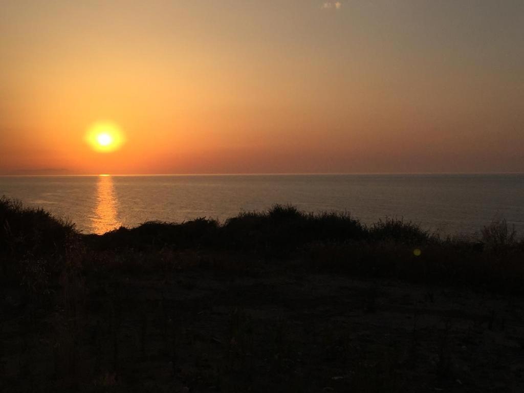 Apartment Tramonto Sea-Front Valledoria  Εξωτερικό φωτογραφία