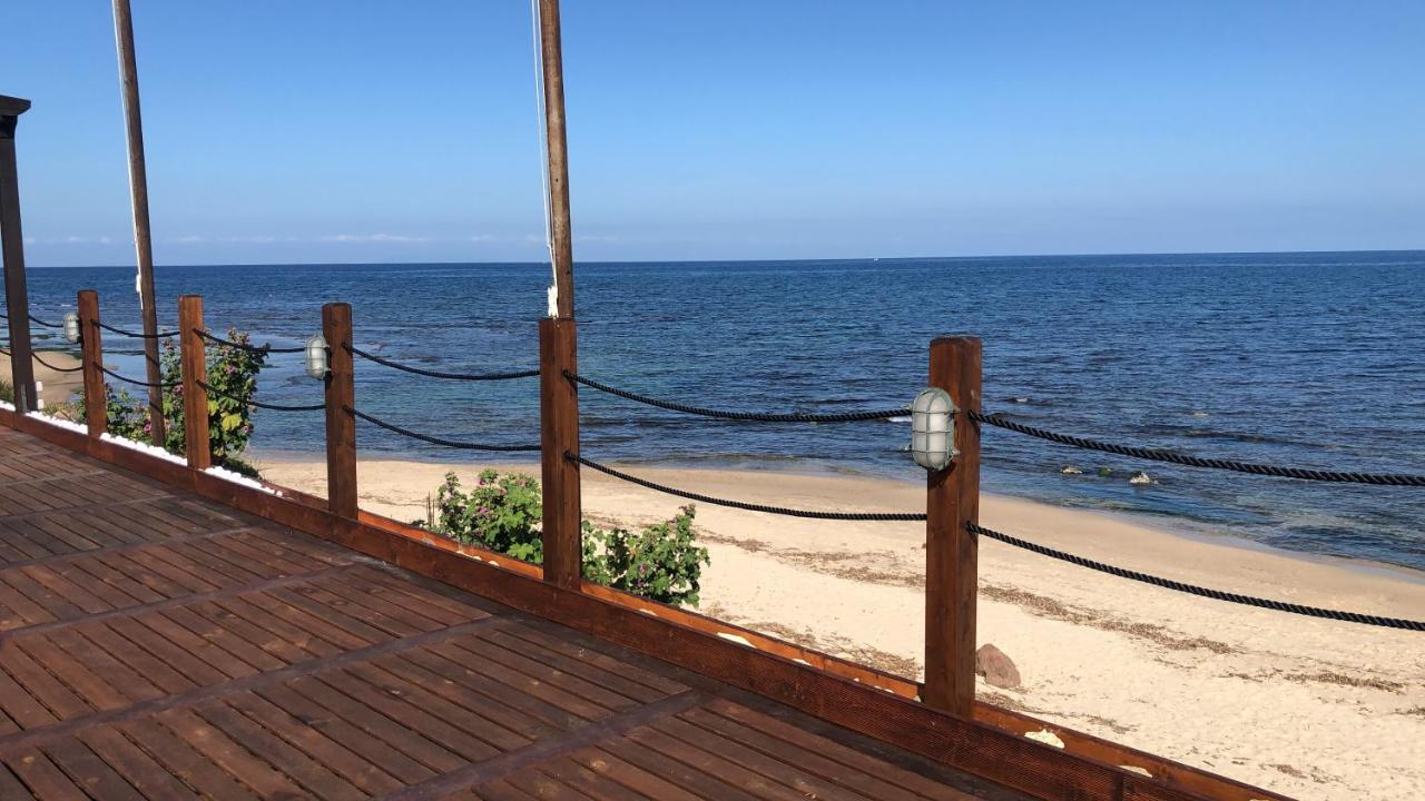 Apartment Tramonto Sea-Front Valledoria  Εξωτερικό φωτογραφία