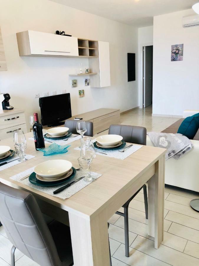 Apartment Tramonto Sea-Front Valledoria  Εξωτερικό φωτογραφία