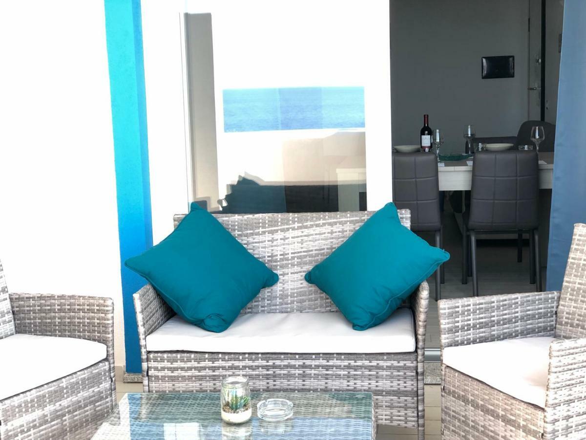 Apartment Tramonto Sea-Front Valledoria  Εξωτερικό φωτογραφία