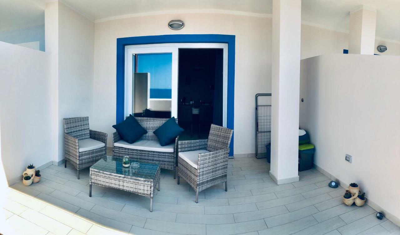 Apartment Tramonto Sea-Front Valledoria  Εξωτερικό φωτογραφία