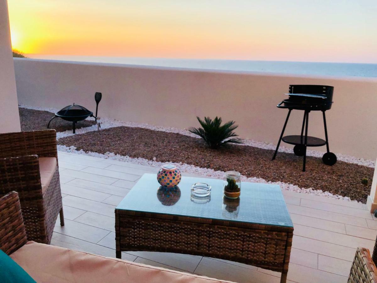 Apartment Tramonto Sea-Front Valledoria  Εξωτερικό φωτογραφία